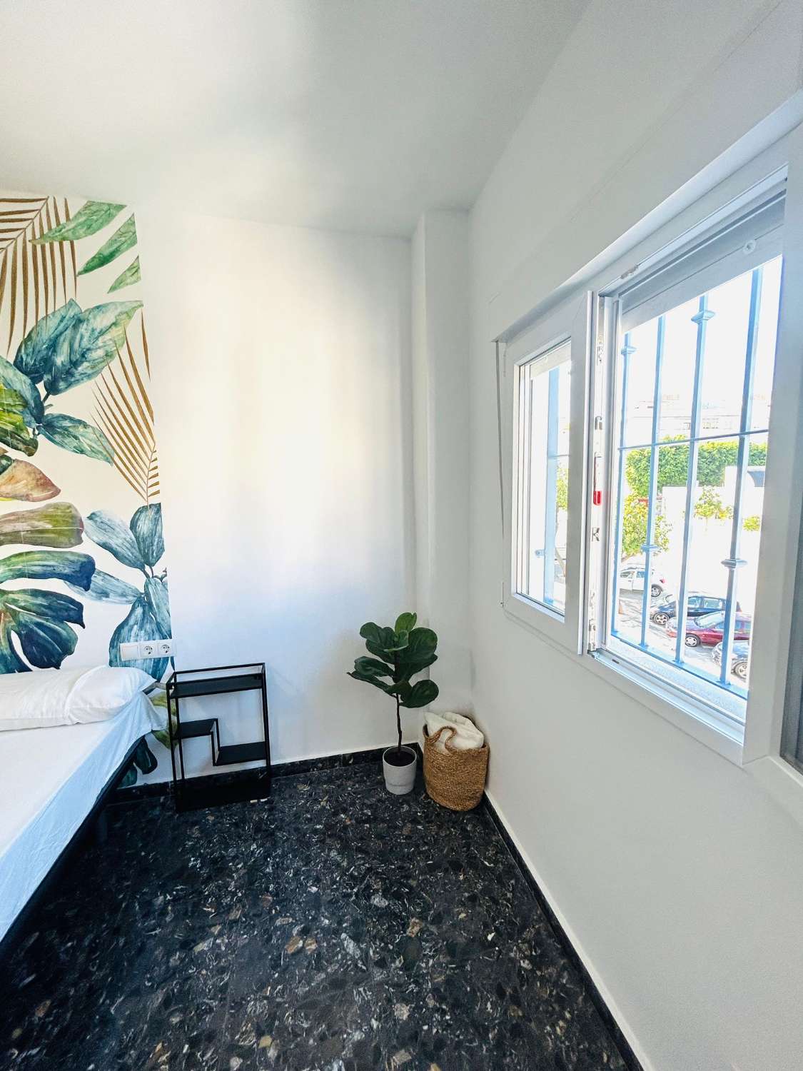 SE ALQUILA APARTAMENTO MEDIA TEMPORADA DESDE 01/9/2026- 30/06/27 BONITO APARTAMENTO EN TORREMOLINOS CENTRO