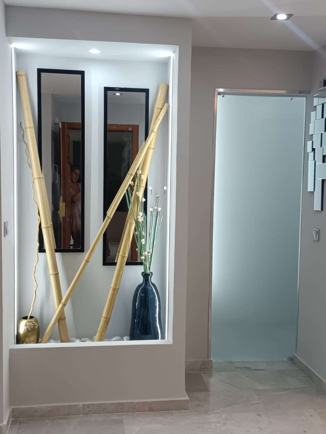 SE ALQUILA DESDE 15/03/2026 HASTA 30/06/2026 Y DESDE 12/10/2026 HASTA 30/06/2027 MAGNIFICO APARTAMENTO CON VISTAS AL MAR EN ZONA LA CARIHUELA (TORREMOLIN