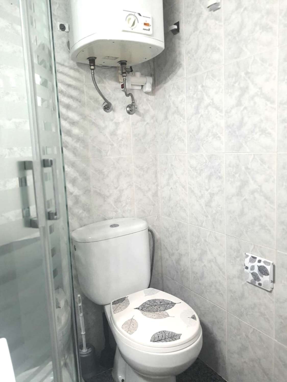 SE ALQUILA ESTUDIO DESDE 01/09/2026 HASTA 30/06/2027 EN ZONA CENTRO (TORREMOLINOS)