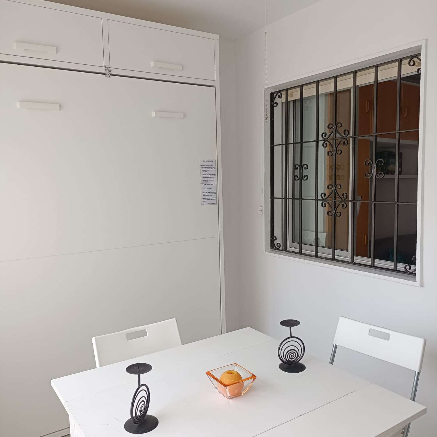 SE ALQUILA ESTUDIO DESDE 01/09/2026 HASTA 30/06/2027 EN ZONA CENTRO (TORREMOLINOS)