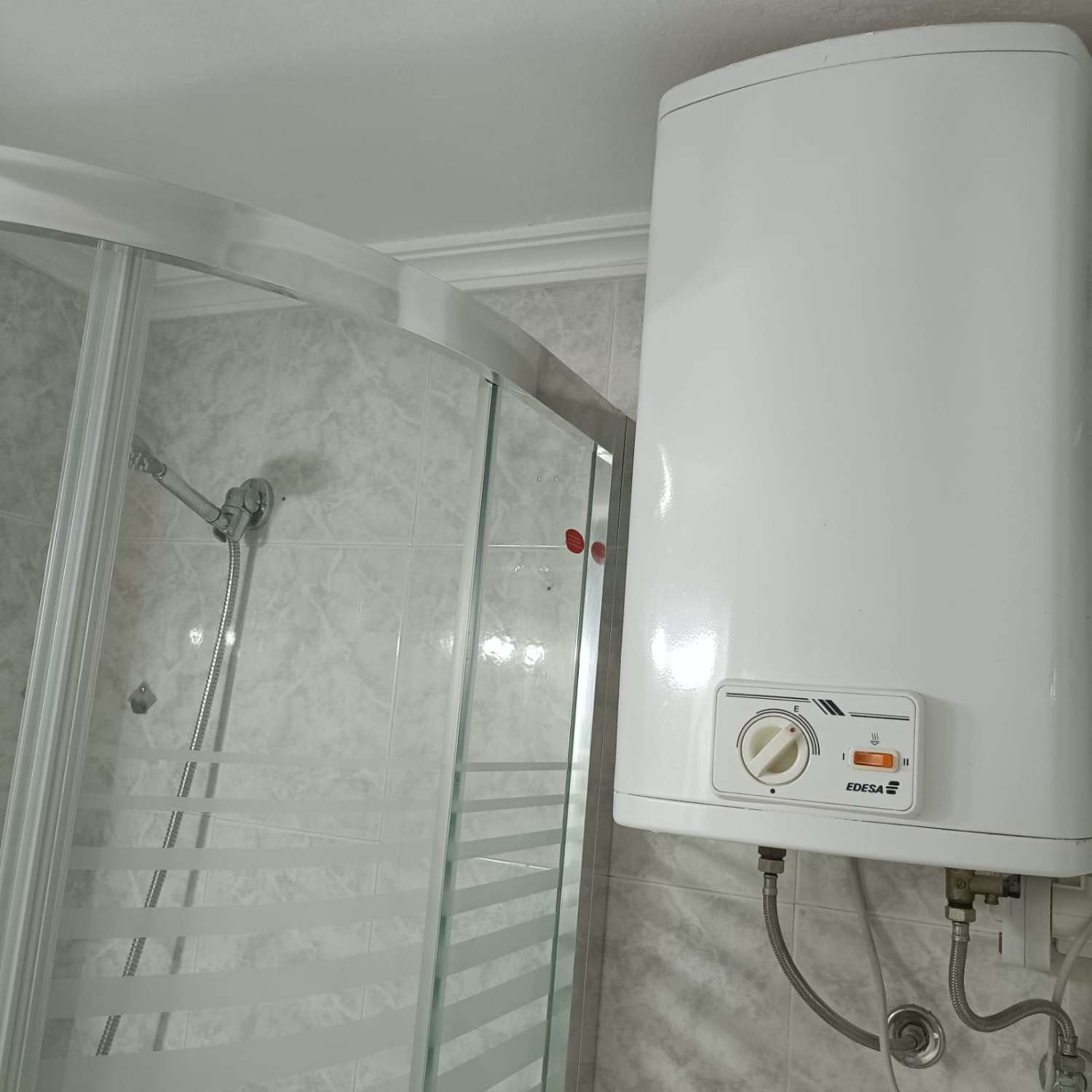 SE ALQUILA ESTUDIO DESDE 01/09/2026 HASTA 30/06/2027 EN ZONA CENTRO (TORREMOLINOS)