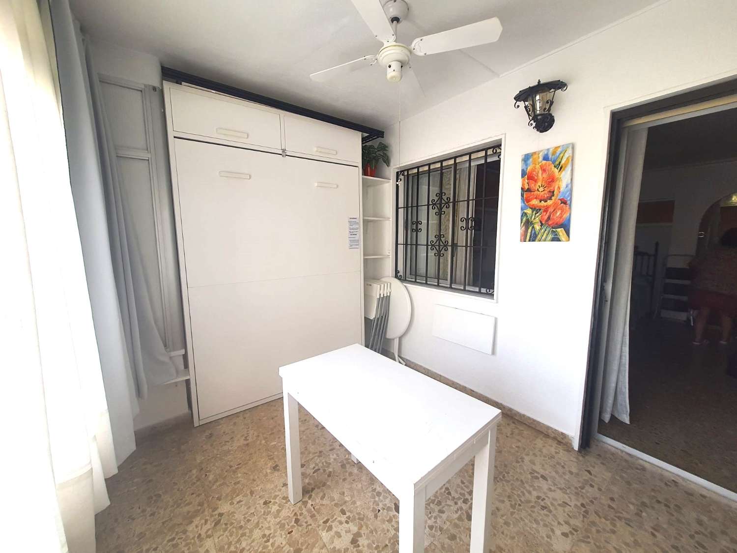 SE ALQUILA ESTUDIO DESDE 01/09/2026 HASTA 30/06/2027 EN ZONA CENTRO (TORREMOLINOS)