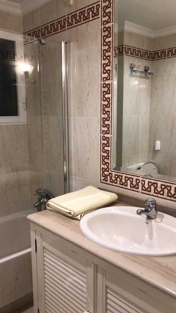 Se alquila desde 1/09/2026 - 30.6.27 precioso apartamento en Playamar (Torremolinos) .-