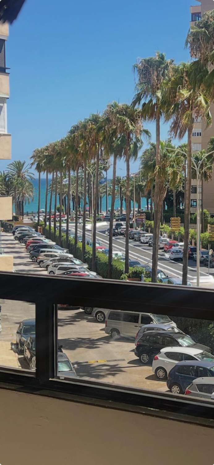 Keskikausi Vuokra 4.1.27–30.6.27 kaunis asunto Playamarissa (Torremolinos).