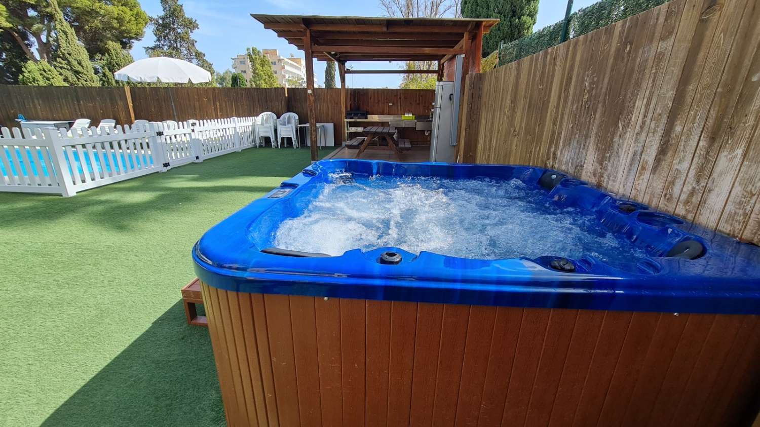 Se alquila de 01/11/2026- 01/04/2027 MAGNIFICA villa en Urbanización El Pinar (Torremolinos)