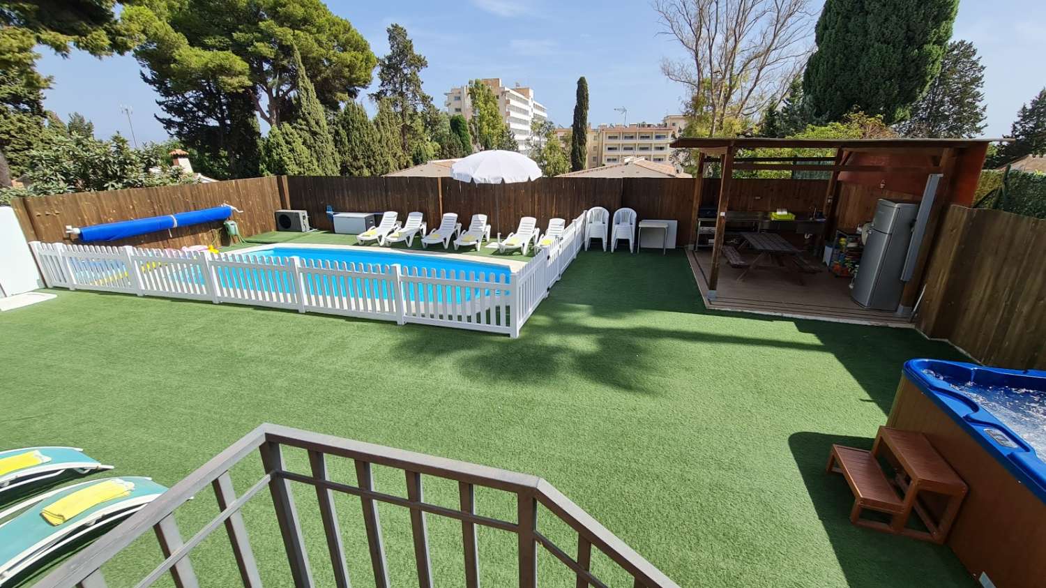 Se alquila de 01/11/2026- 01/04/2027 MAGNIFICA villa en Urbanización El Pinar (Torremolinos)