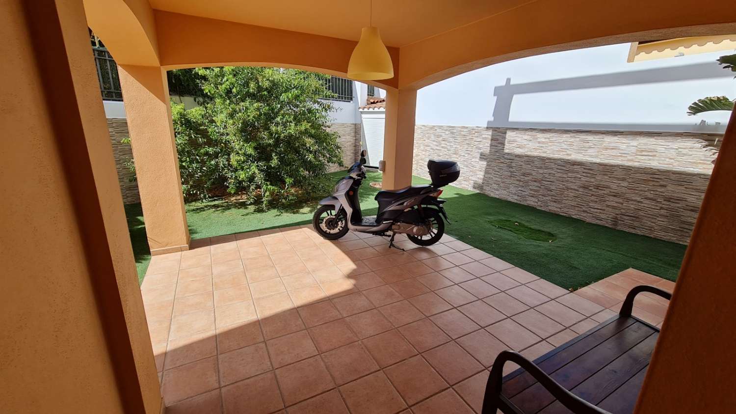 Se alquila de 01/11/2026- 01/04/2027 MAGNIFICA villa en Urbanización El Pinar (Torremolinos)