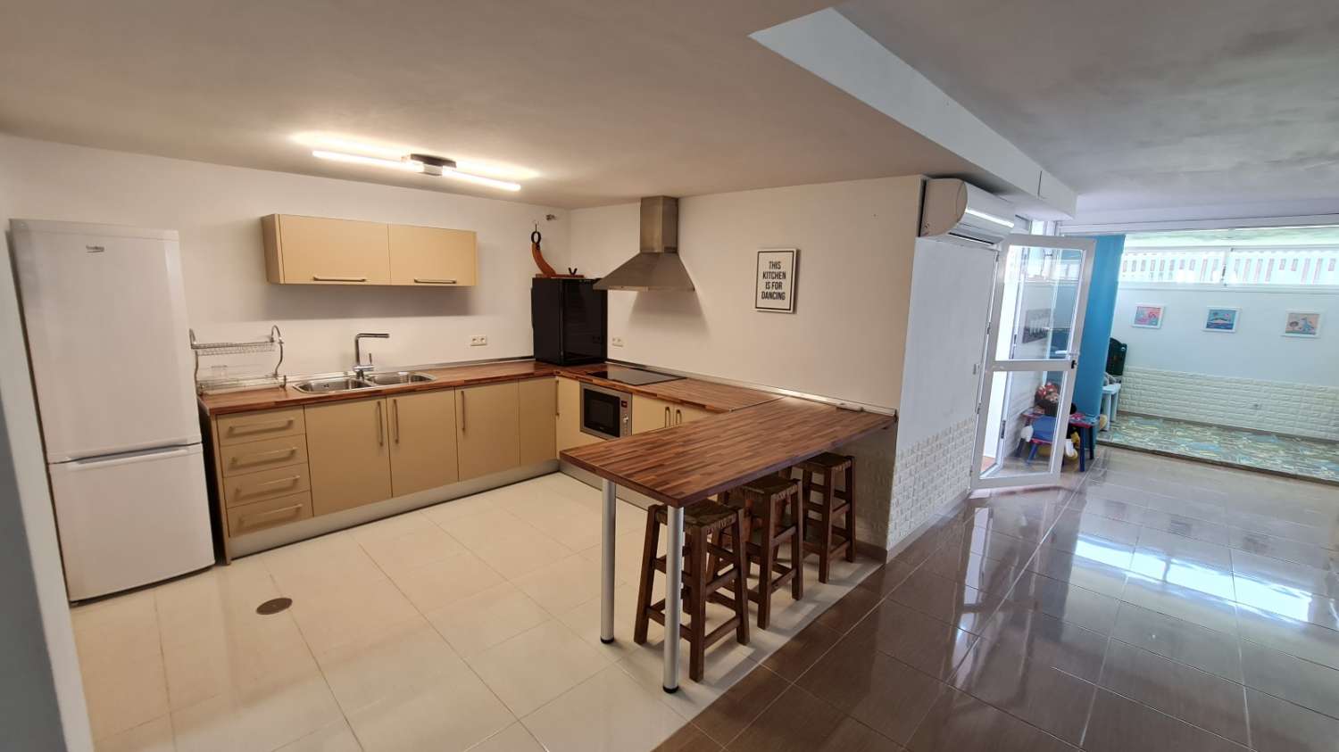 Se alquila de 01/11/2026- 01/04/2027 MAGNIFICA villa en Urbanización El Pinar (Torremolinos)