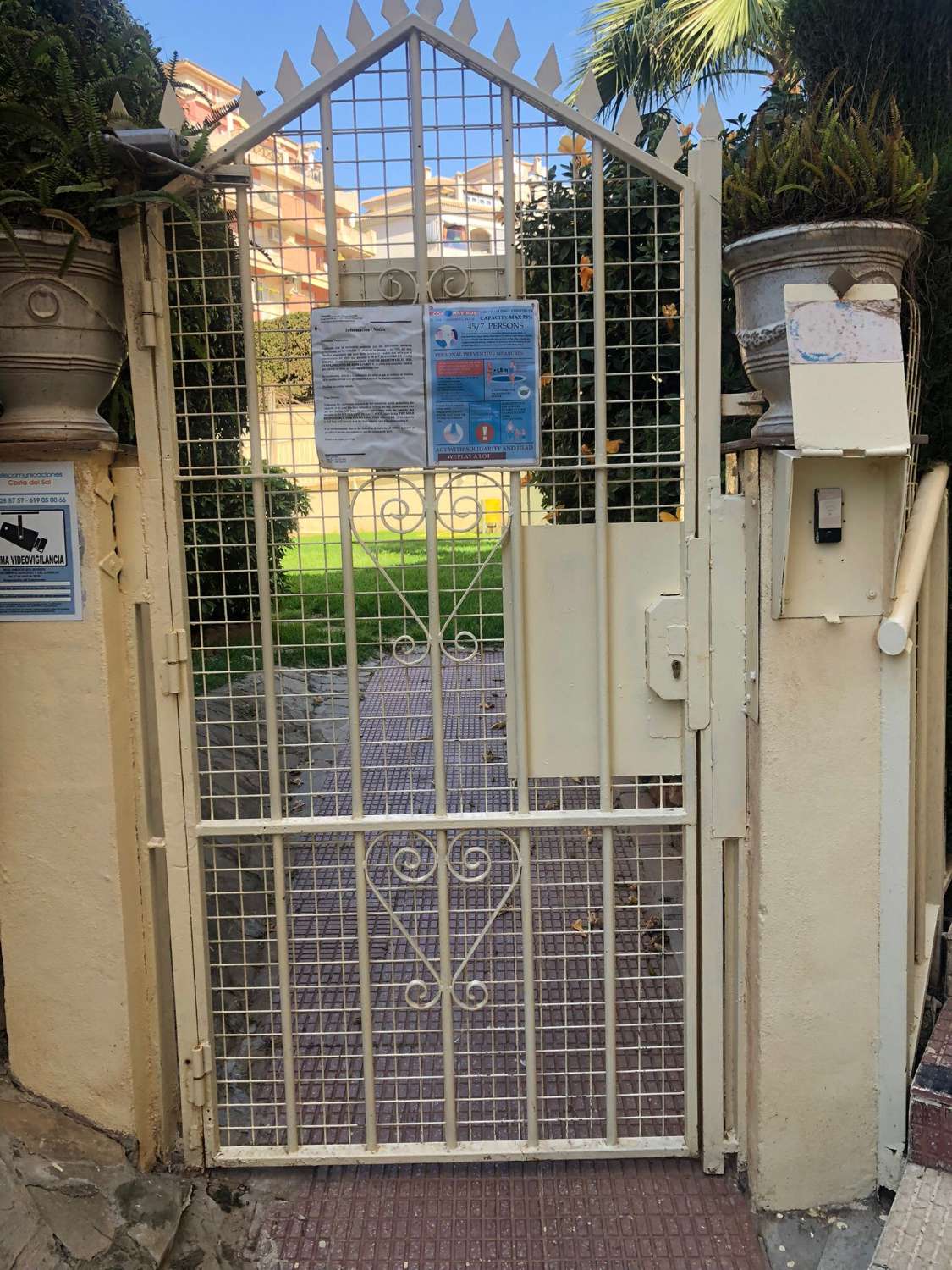 Se vende excelente apartamento en zona de Torrequebrada (Benalmádena).