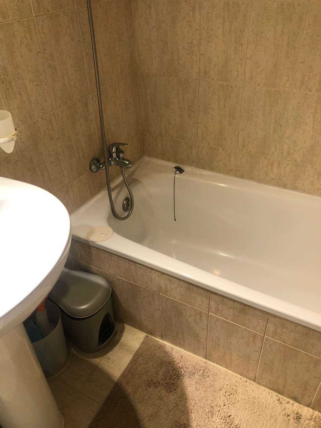 Se vende excelente apartamento en zona de Torrequebrada (Benalmádena).