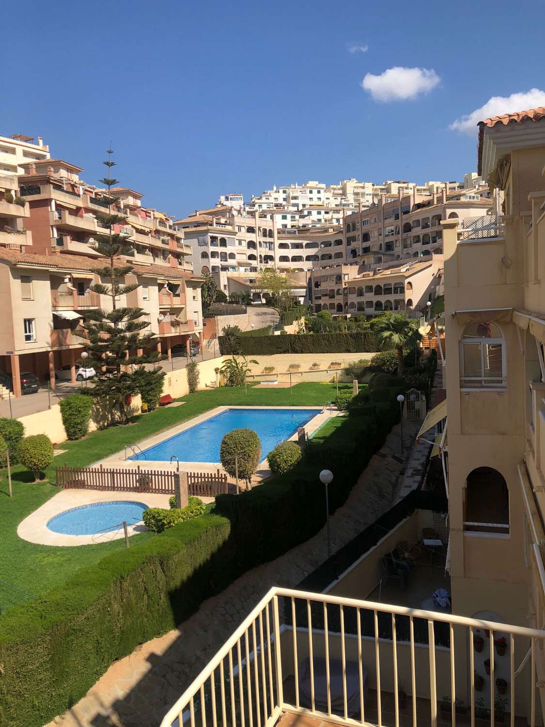 Se vende excelente apartamento en zona de Torrequebrada (Benalmádena).