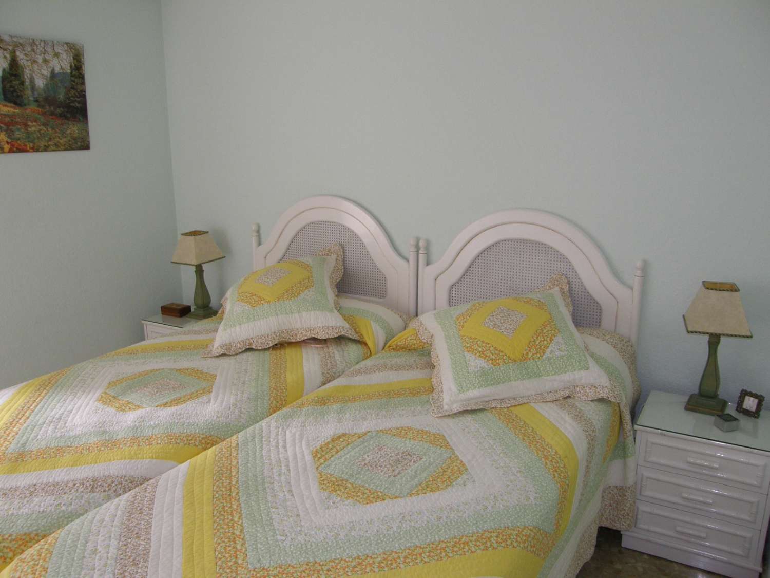 SE ALQUILA BONITO APARTAMENTO CON VISTAS PARCIALES AL MAR DESDE 01/09/2026 HASTA 30.6.27 EN PLAYAMAR (TORREMOLINOS)