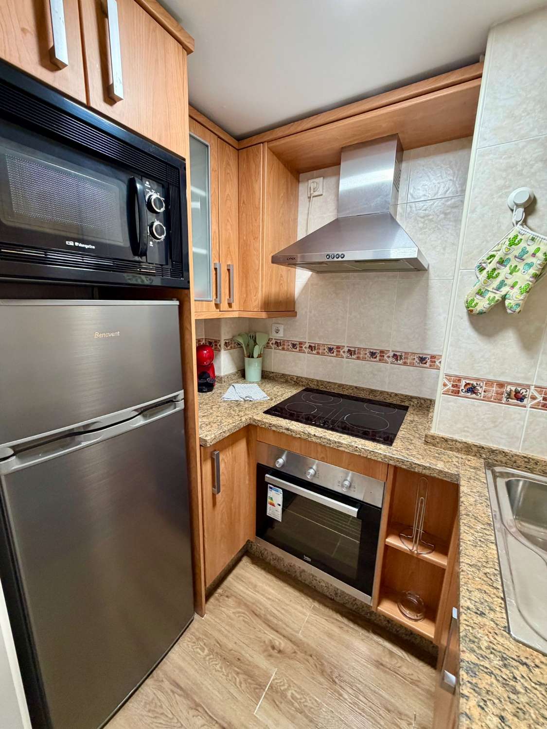 IT IS RENTED UNTIL 30/06/26 AND FROM 01/09/2026 TO 30/06/2027. SPACIOUS RENOVATED STUDIO IN THE CENTRE OF TORREMOLINOS