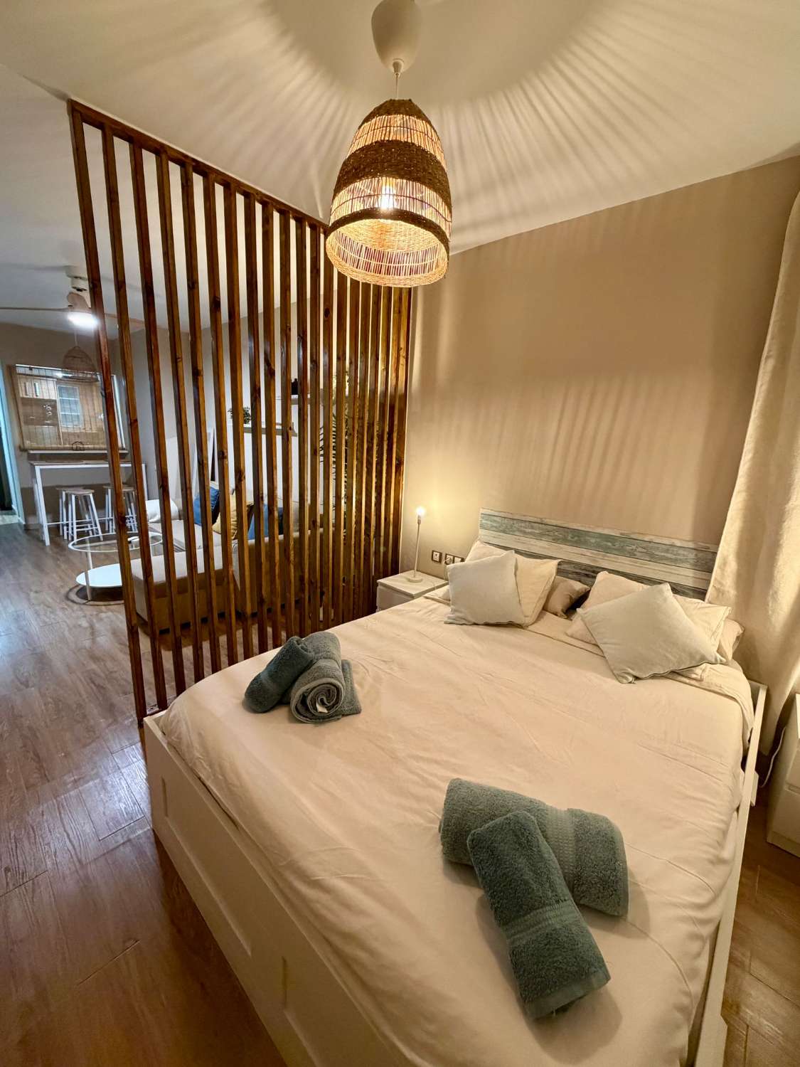 IT IS RENTED UNTIL 30/06/26 AND FROM 01/09/2026 TO 30/06/2027. SPACIOUS RENOVATED STUDIO IN THE CENTRE OF TORREMOLINOS