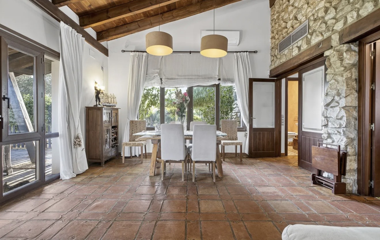 Country Property for rent in Sevilla