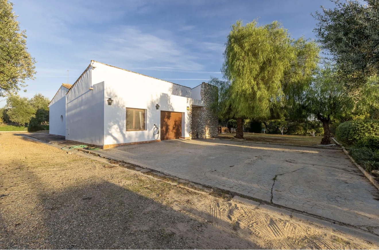 Country Property for rent in Sevilla