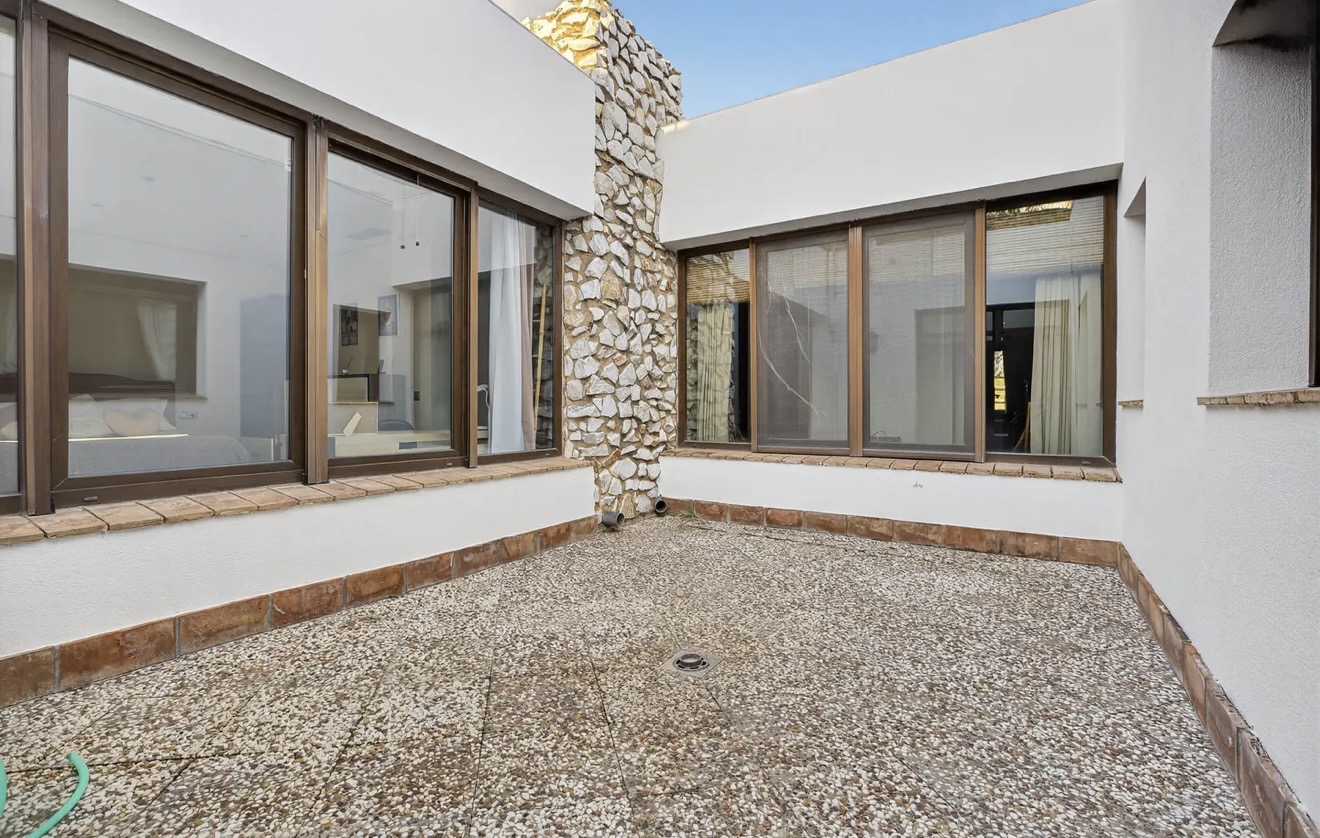 Country Property for rent in Sevilla