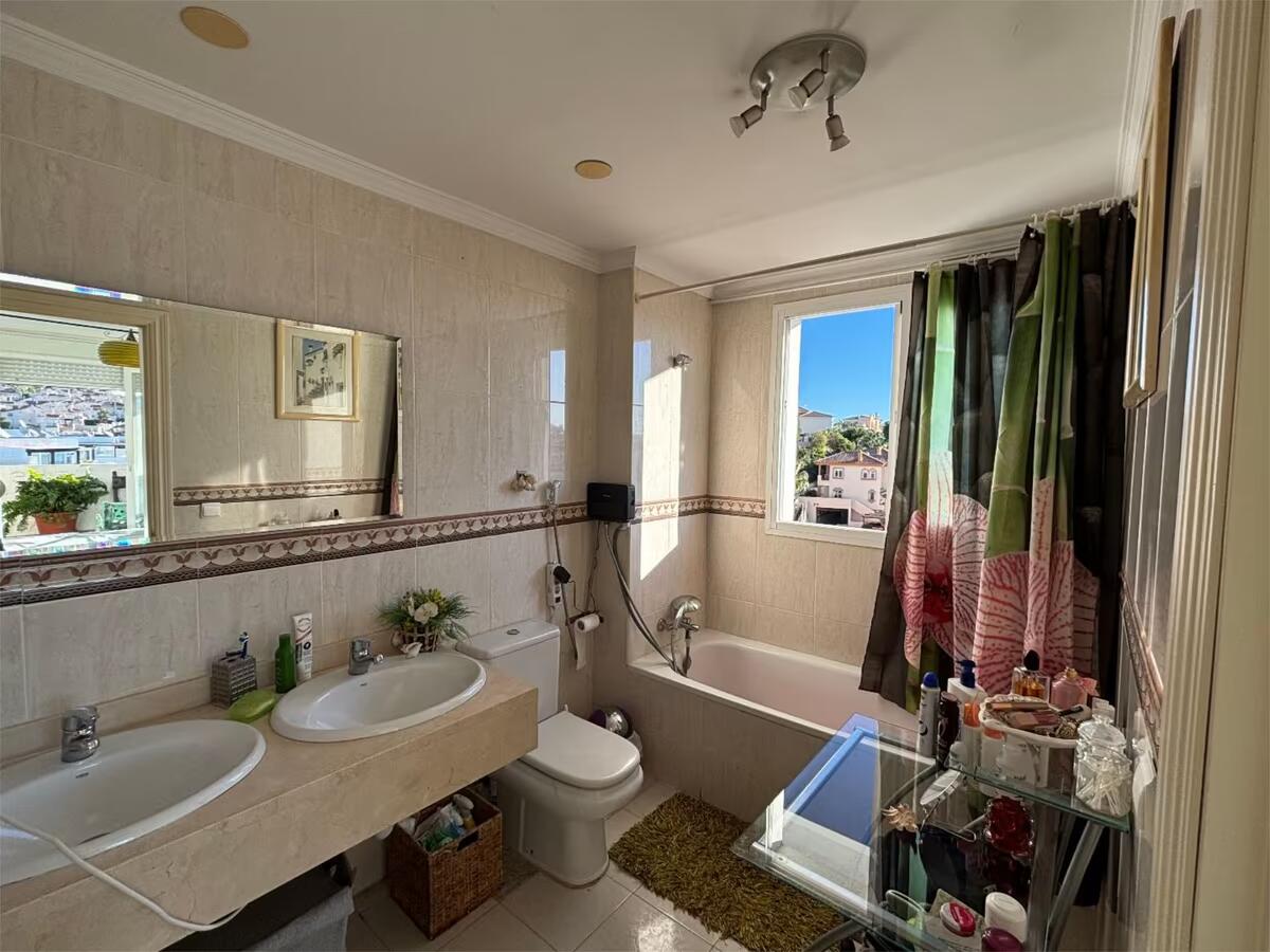 Pieni huoneisto myynnissä Riviera del Sol (Mijas)