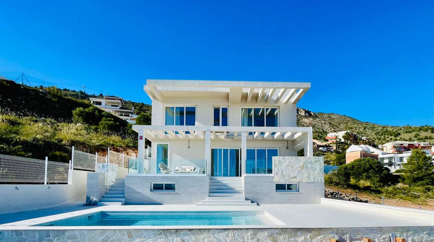 Villa for sale in Arroyo de la Miel (Benalmádena)