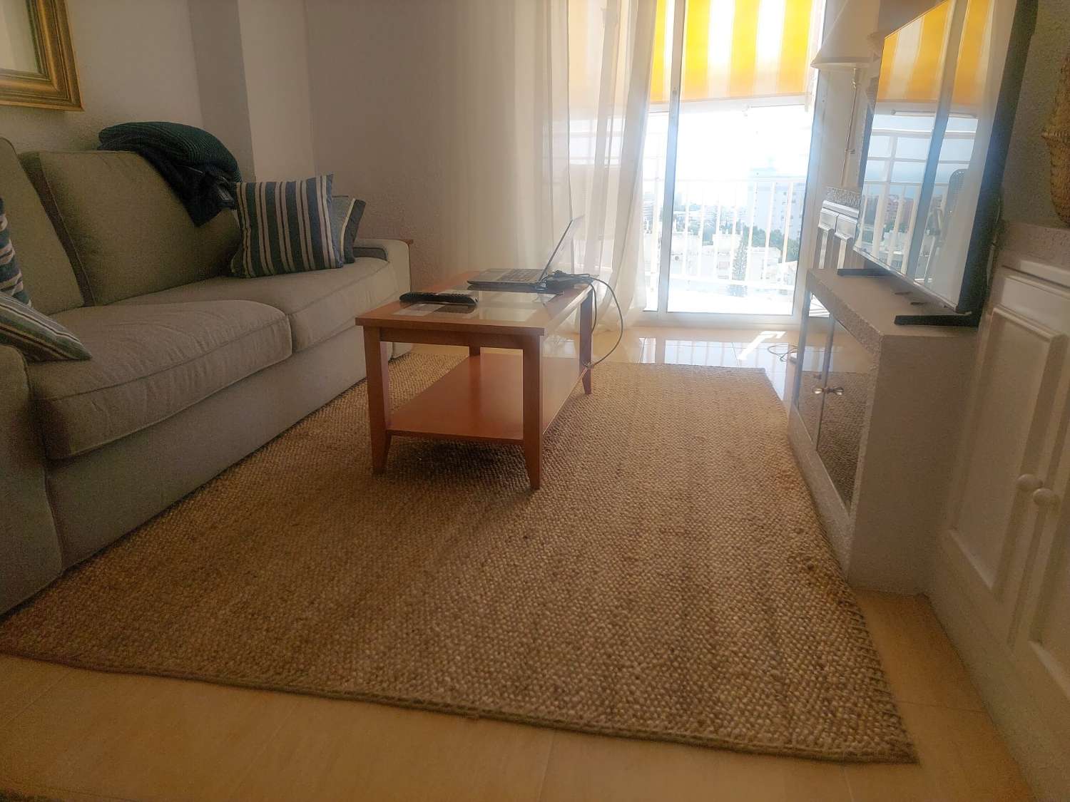 SE ALQUILA DESDE AHORA HASTA 30.11.26 y desde 2.12.26-30.6.27 .BONITO APARTAMENTO CON VISTAS A MAR EN ARROYO DE LA MIEL (BENALMADENA)
