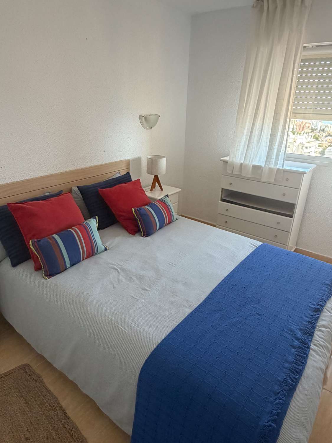 SE ALQUILA DESDE AHORA HASTA 30.11.26 y desde 2.12.26-30.6.27 .BONITO APARTAMENTO CON VISTAS A MAR EN ARROYO DE LA MIEL (BENALMADENA)