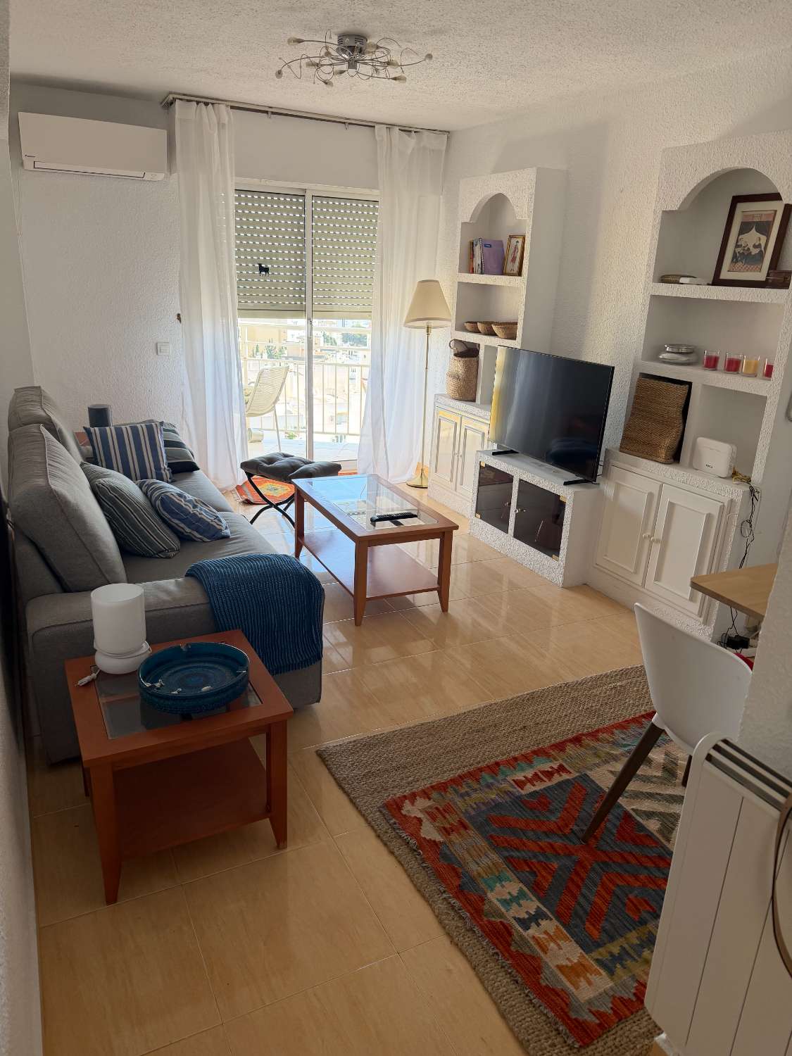 SE ALQUILA DESDE AHORA HASTA 30.11.26 y desde 2.12.26-30.6.27 .BONITO APARTAMENTO CON VISTAS A MAR EN ARROYO DE LA MIEL (BENALMADENA)