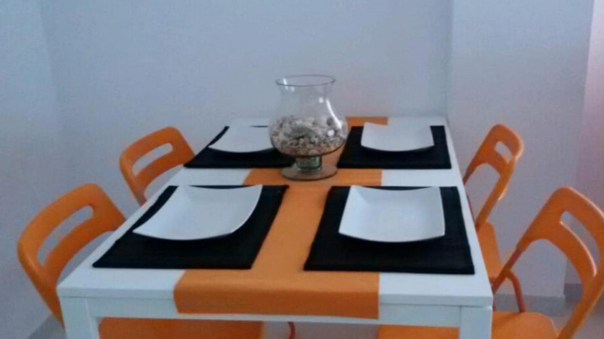 SE ALQUILA DESDE  1.9.27-30.6.28  BONITO APARTAMENTO CON VISTAS AL MAR