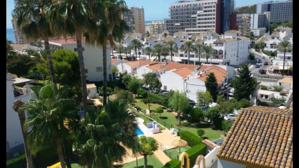 SE ALQUILA DESDE  1.9.27-30.6.28  BONITO APARTAMENTO CON VISTAS AL MAR