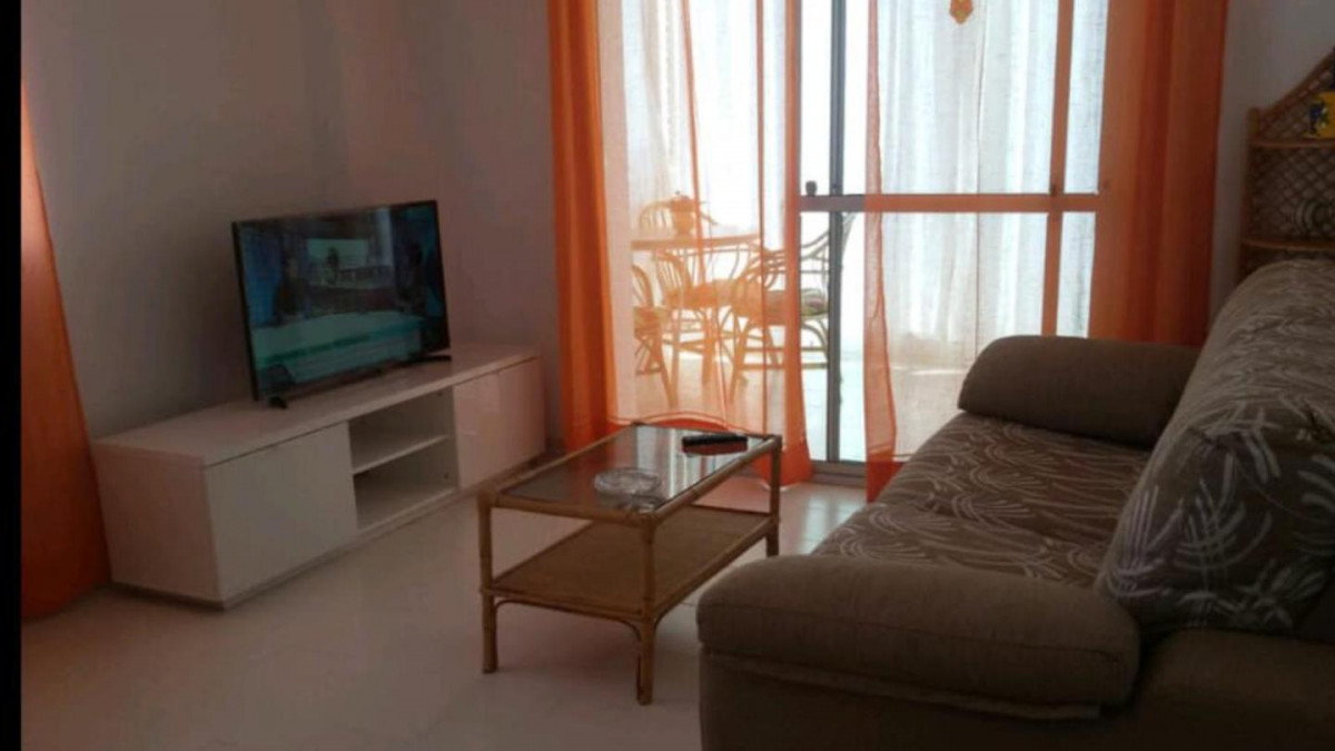 SE ALQUILA DESDE  1.9.27-30.6.28  BONITO APARTAMENTO CON VISTAS AL MAR