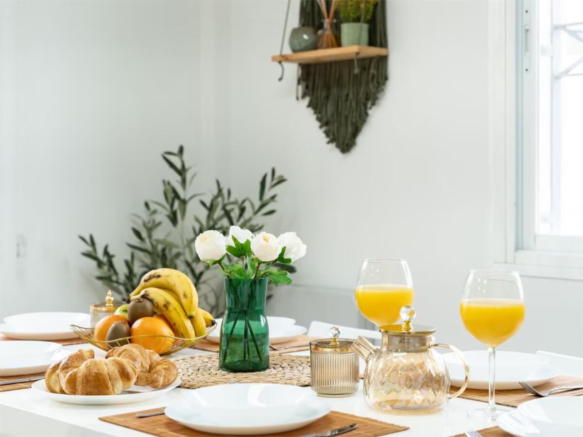 SE ALQUILA POR LARGA TEMPORADA MAGNIFICA VILLA EN ZONA LOS PACOS (FUENGIROLA )