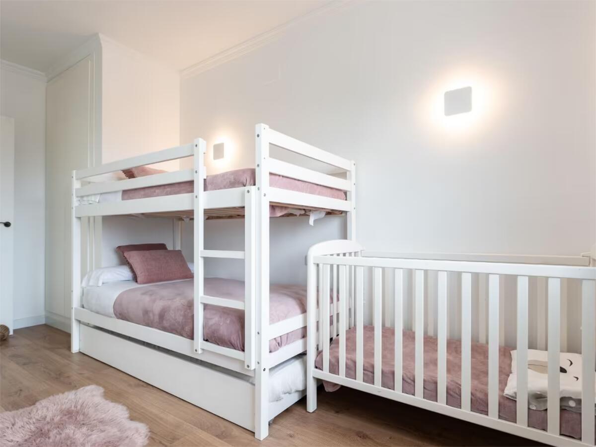 SE ALQUILA DESDE 1.9.26-30.9.27  MAGNIFICA VILLA EN ZONA LOS PACOS (FUENGIROLA )