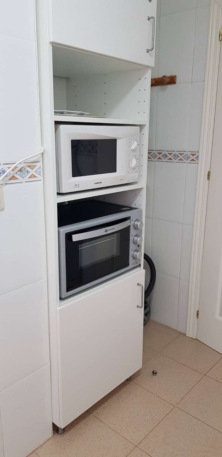 Se alquila dede 30/8/26 -25/627 magnifico apartamento al lado de la playa en La Carihuela (Torremolinos)