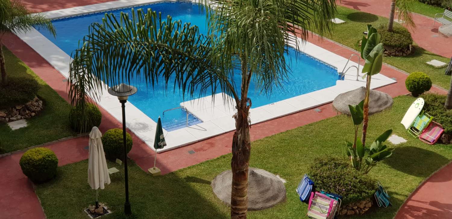 Se alquila dede 30/8/26 -25/627 magnifico apartamento al lado de la playa en La Carihuela (Torremolinos)