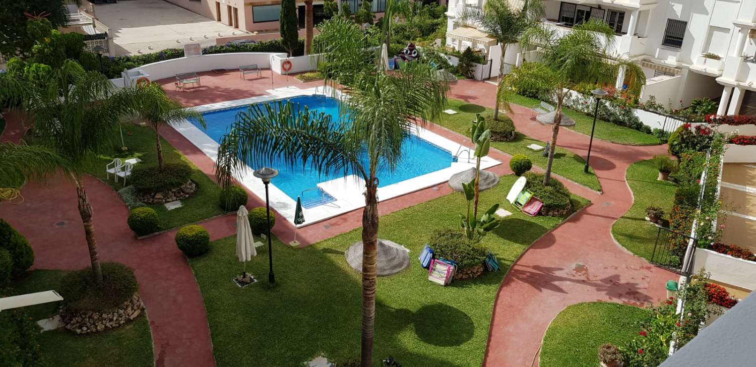Se alquila dede 30/8/26 -25/627 magnifico apartamento al lado de la playa en La Carihuela (Torremolinos)