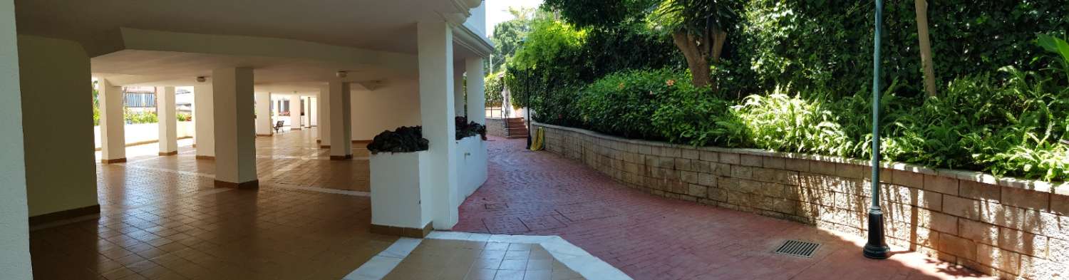 Se alquila dede 30/8/26 -25/627 magnifico apartamento al lado de la playa en La Carihuela (Torremolinos)