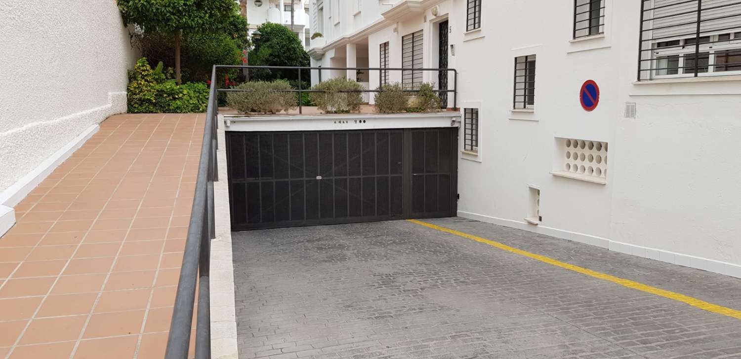 Se alquila dede 30/8/26 -25/627 magnifico apartamento al lado de la playa en La Carihuela (Torremolinos)