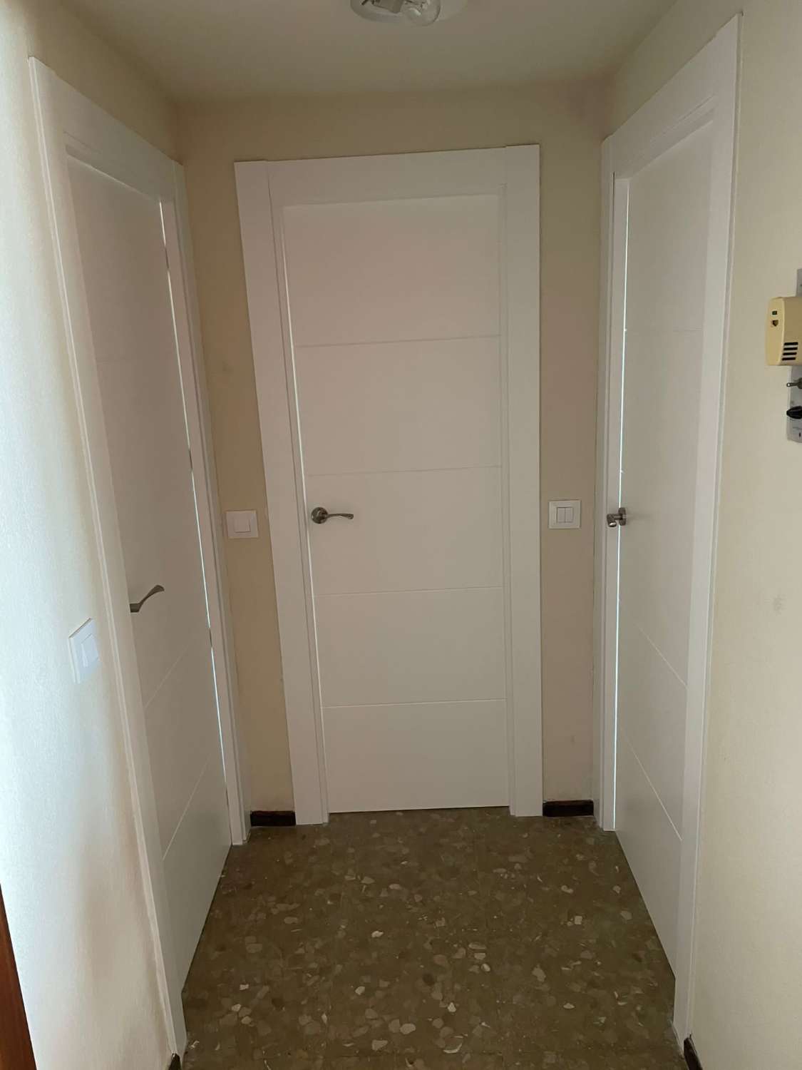 MEDIA TEPORADA Se alquila desde el 01 /09/26 hasta 30/06/27 magnifico apartamento en Playamar con vistas al mar (Torremolinos)