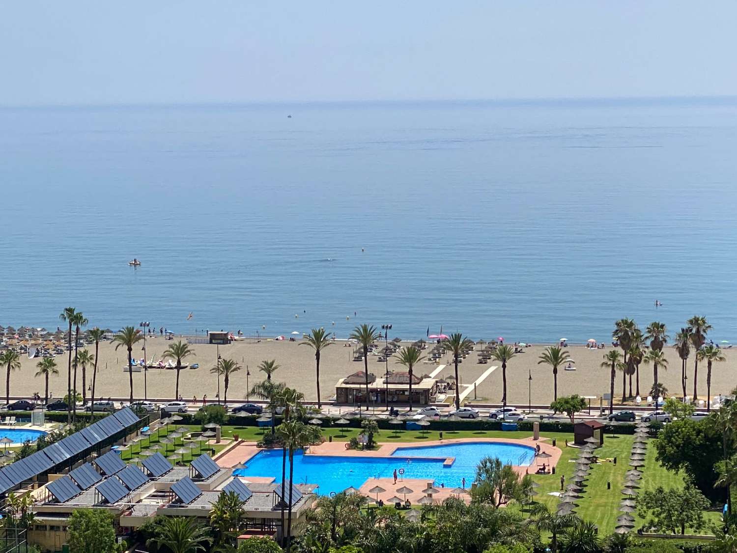 MEDIA TEPORADA Se alquila desde el 01 /09/26 hasta 30/06/27 magnifico apartamento en Playamar con vistas al mar (Torremolinos)