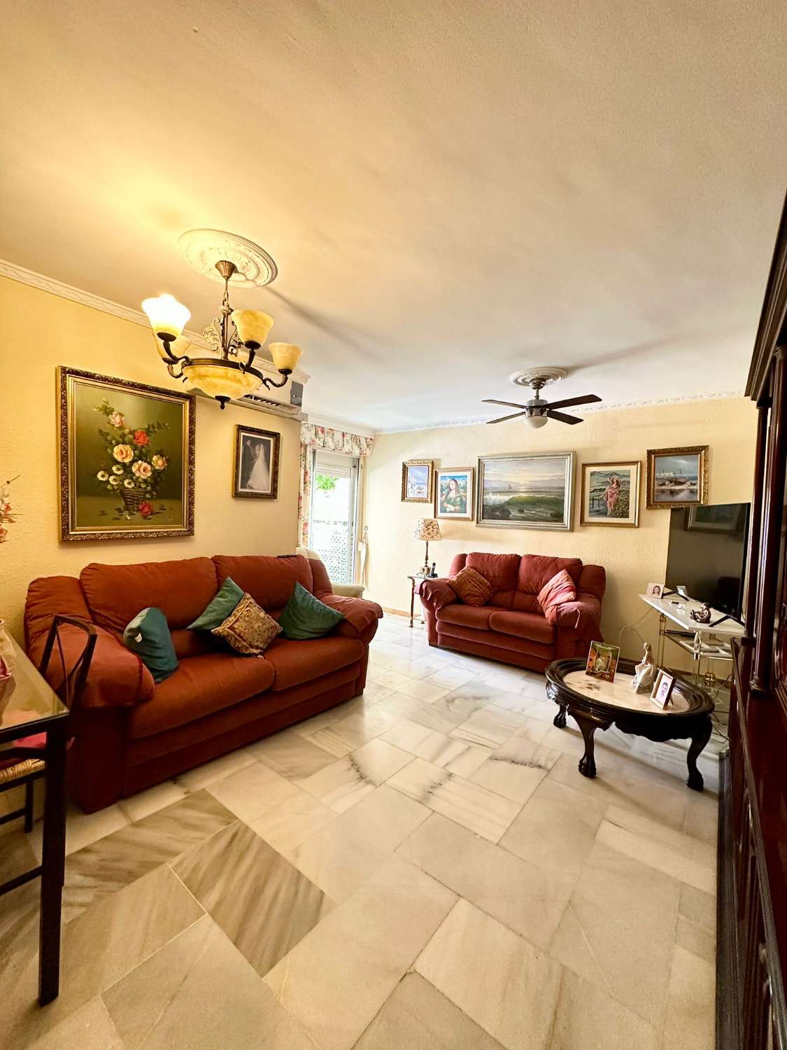 公寓 出售 在 La Carihuela - Los Nidos (Torremolinos)