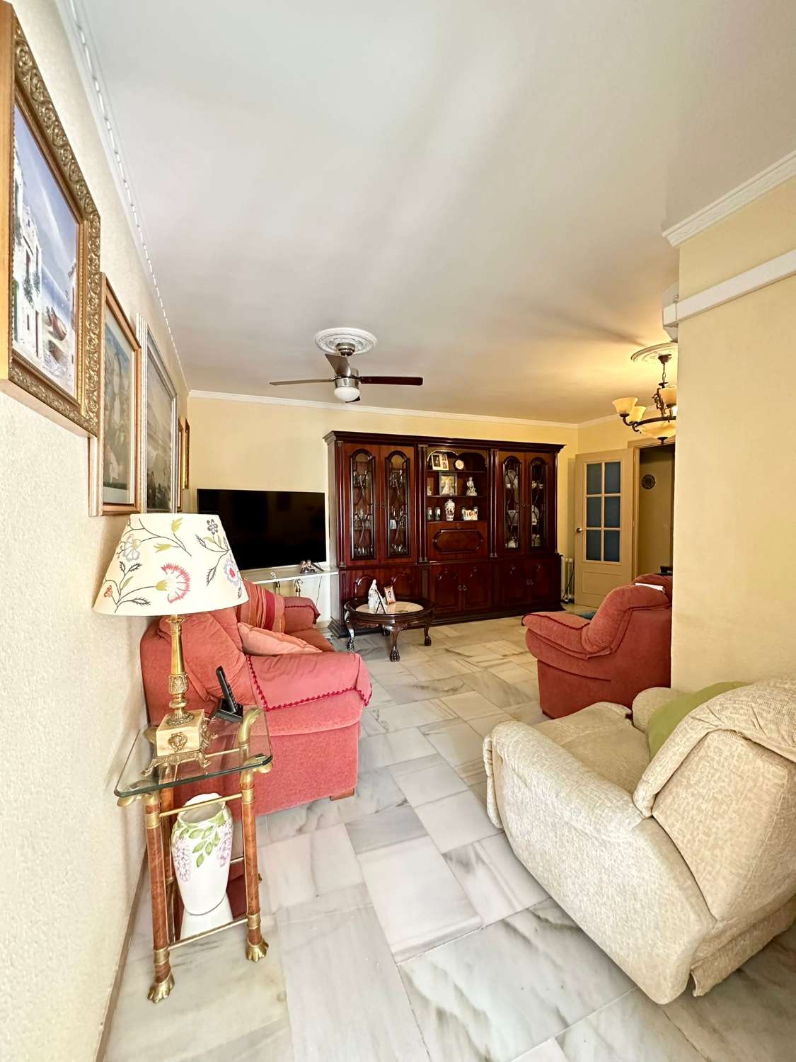 公寓 出售 在 La Carihuela - Los Nidos (Torremolinos)