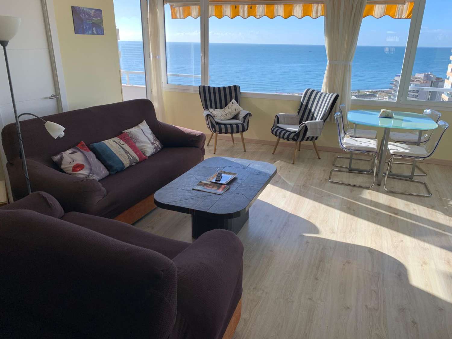 MEDIA TEMPORADA SE ALQUILA DESDE 1.4.27-30.6.27 BONITO APARTAMENTO CON VISTAS AL MAR EN ZONA PLAYAMAR (TORREMOLINOS)