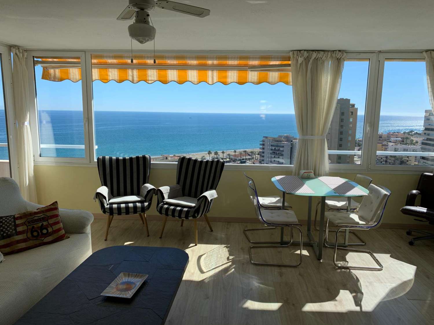 MEDIA TEMPORADA SE ALQUILA DESDE 1.4.27-30.6.27 BONITO APARTAMENTO CON VISTAS AL MAR EN ZONA PLAYAMAR (TORREMOLINOS)