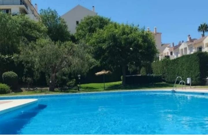Se alquila por larga temporada desde   01/09/26-magnifico Chalet Adosado en Torrequebrada (Benalmadena)