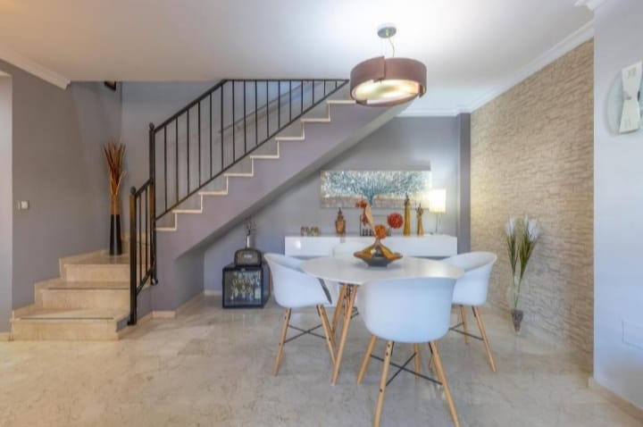 Se alquila por larga temporada desde   01/09/26-magnifico Chalet Adosado en Torrequebrada (Benalmadena)