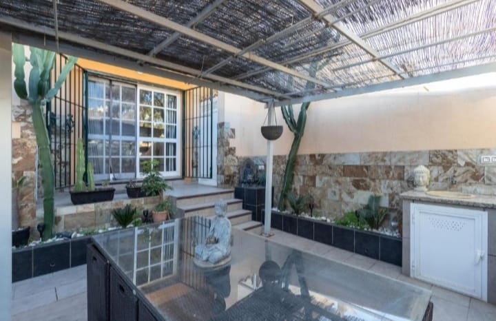 Se alquila por larga temporada desde   01/09/26-magnifico Chalet Adosado en Torrequebrada (Benalmadena)