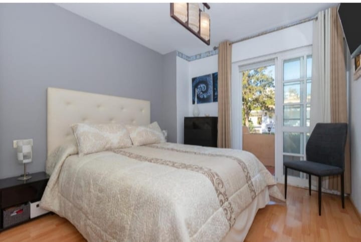 Se alquila por larga temporada desde   01/09/26-magnifico Chalet Adosado en Torrequebrada (Benalmadena)