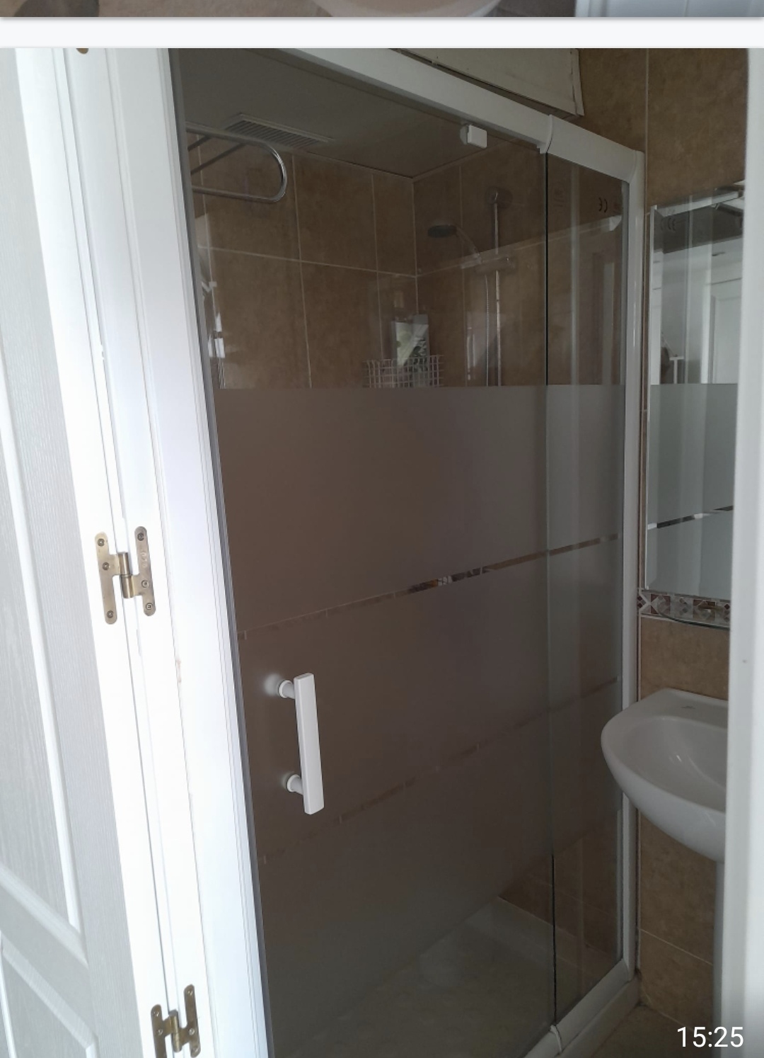 MEDIA TEMPORADA . SE ALQUILA DESDE 20.4.26 POR 10 MESES BONITO ESTUDIO EN BENALMADENA