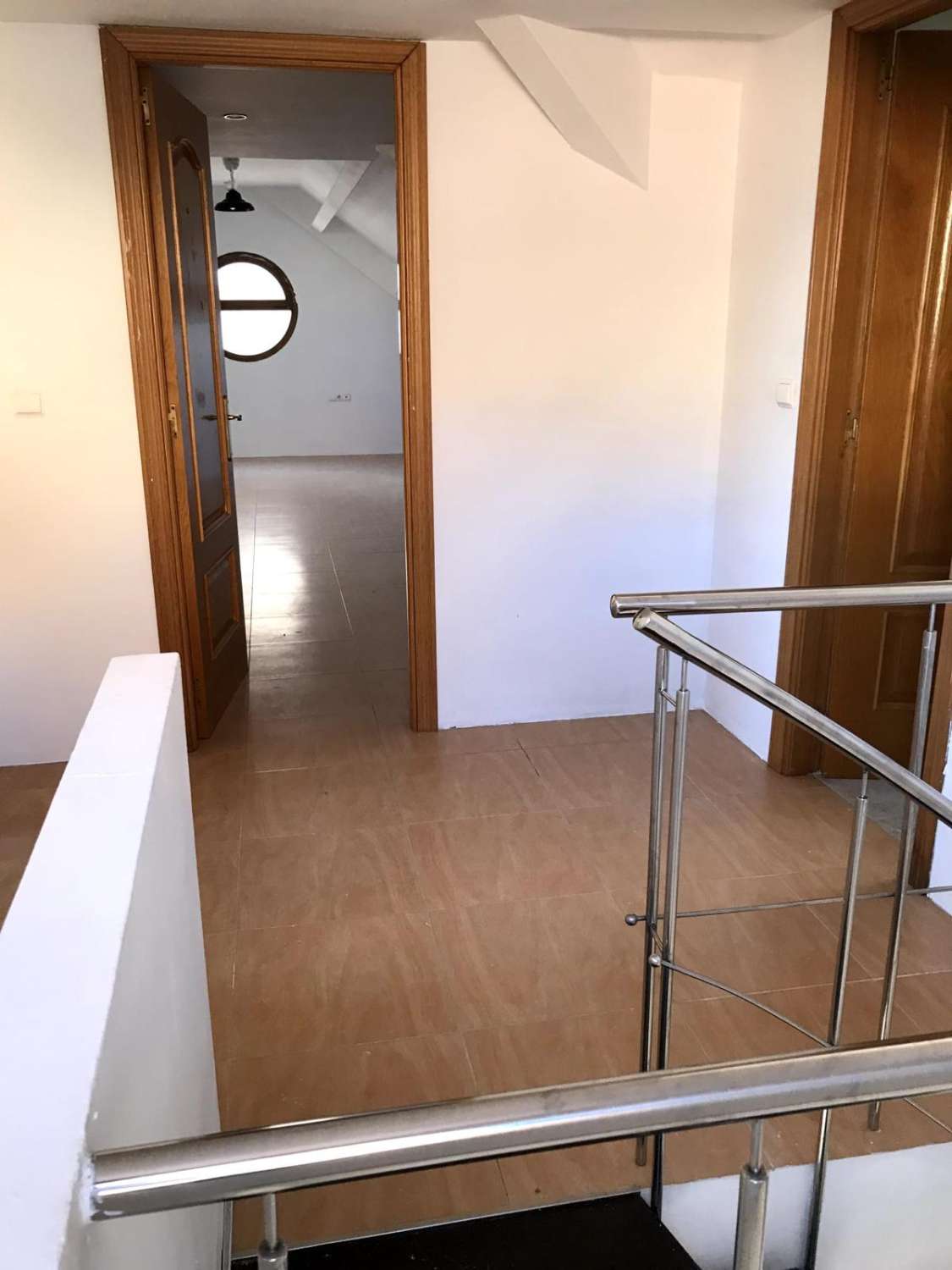SE ALQUILA POR LARGA TEMPORADA DESDE1.5.26 MAGNIFICO ATICO DUPLEX CON VISTAS AL MAR EN TORREQUEBRADA (BENALMADENA) CON O  SIN MUEBLES