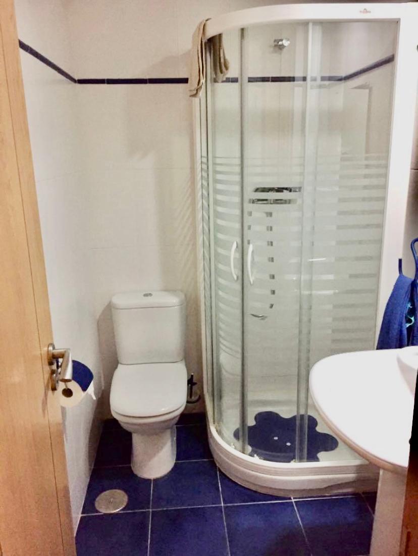 MEDIA  TEMPORADA  SE ALQUILA DE 01.09.26 - 30.6.27 BONITO APARTAMENTO EN ZONA LOS BOLICHES FUENGIROLA.