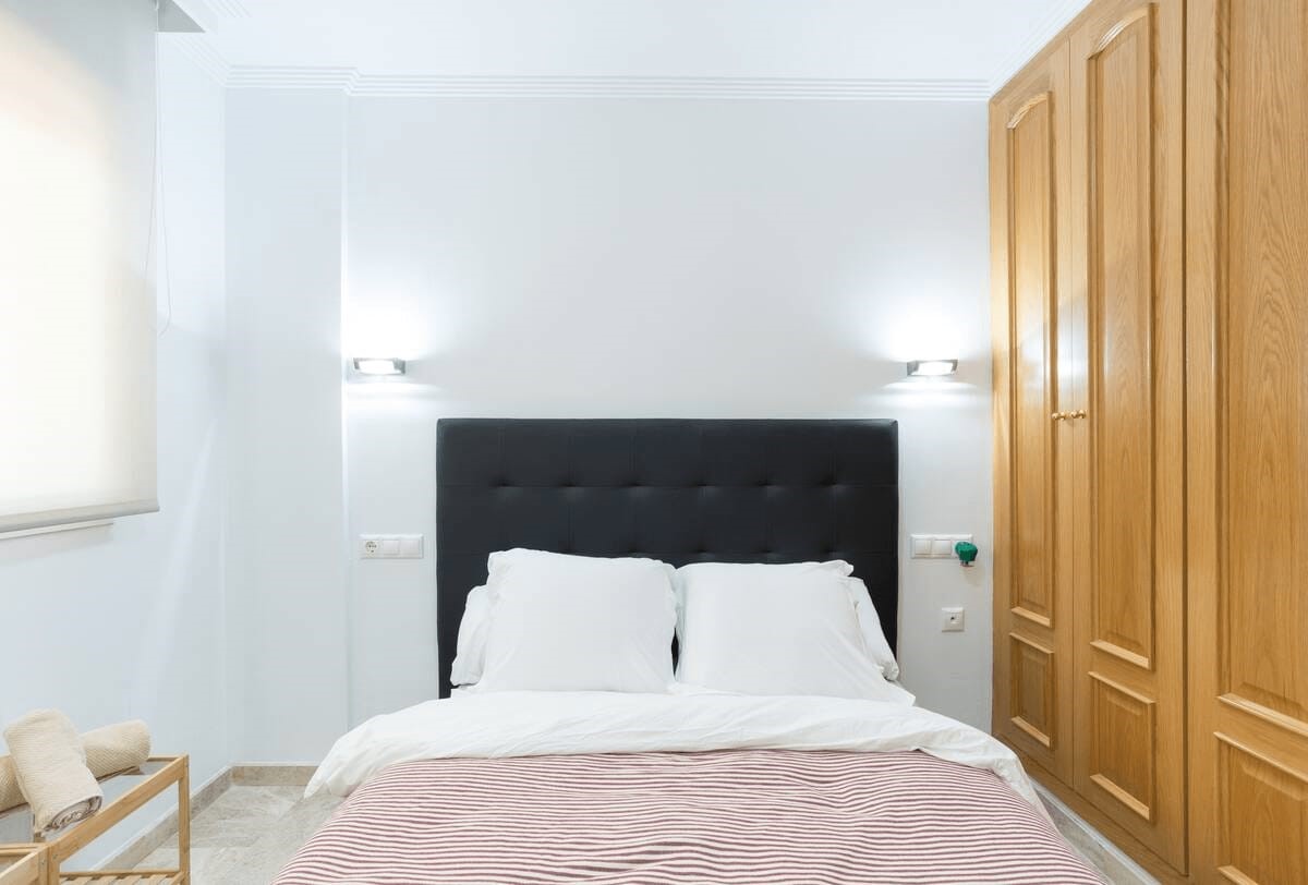 Praktfull duplex-penthouse med havutsikt og 3 terrasser til salgs i Benalmadena nær Puerto Marina